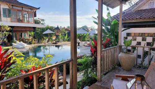 Deluxe King or Twin Bungalow with Plunge Pool & Pool View (Wood 3)