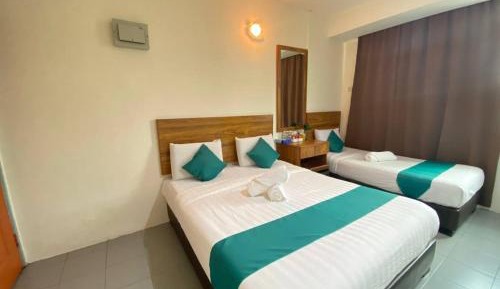 Deluxe Triple Room