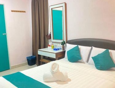 Deluxe Queen Room