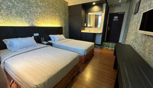Deluxe Double or Twin Room