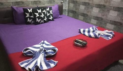 Standard Queen Room