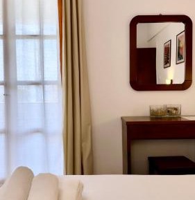 Studio with Sea View (2 Adults)