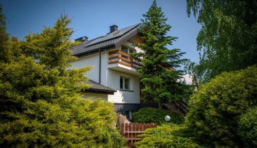 Villa with Garden View