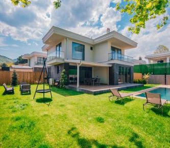 Villa with Private Pool