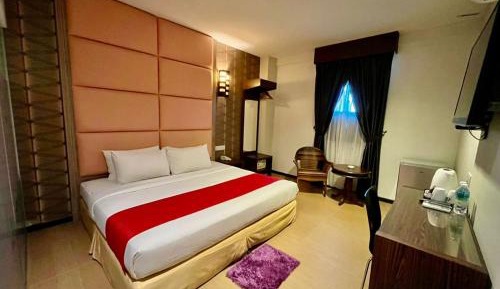 King Room with Spa Bath