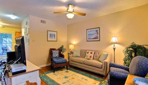Two-Bedroom Holiday Home