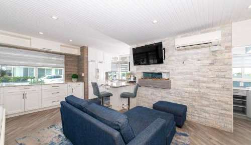 Studio with Spa Bath