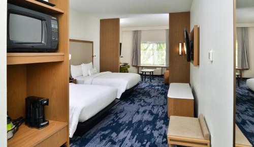 Suite, 2 Queen, Sofa bed
