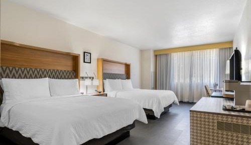 Premium Queen Room with Two Queen Beds