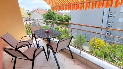 One Bedroom Apartment