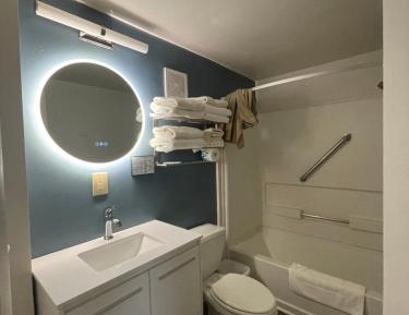 Queen Suite