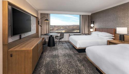 Club level, Guest room, 2 Double, City view, Main