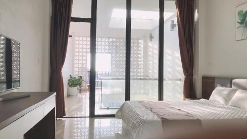 King Room with Balcony