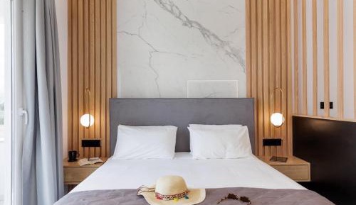 Luxury Triple Room