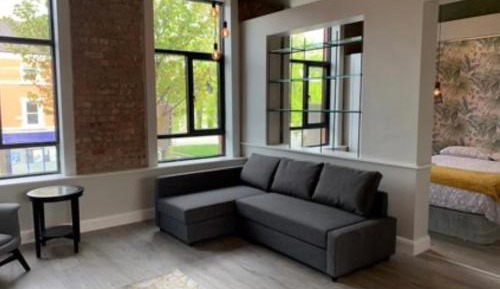 One-Bedroom Apartment