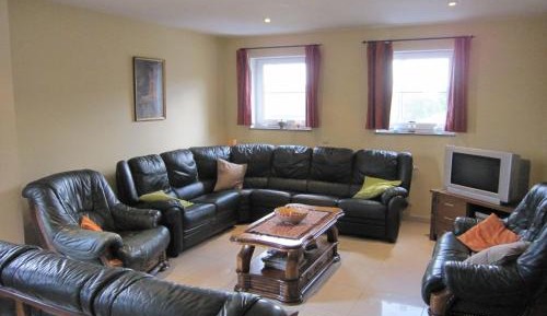 Five-Bedroom Holiday Home
