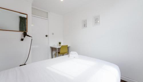 Double Room with Shared Bathroom