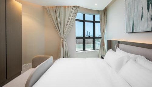 Suite with City View