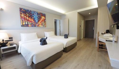 Connecting Room