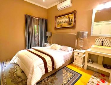 Superior King Room