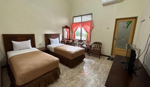 Deluxe Double or Twin Room