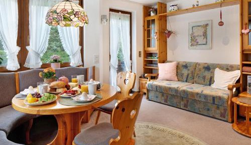 Superior One-Bedroom Apartment with Balcony