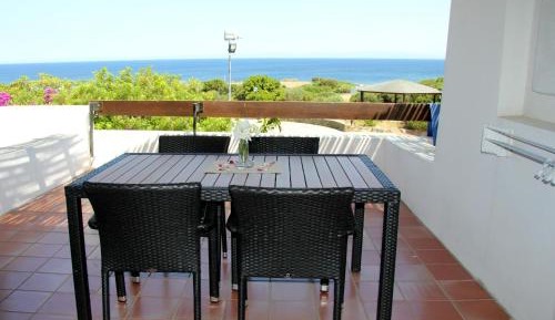 Studio with Sea View (4 Adults)