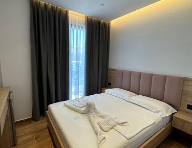 Deluxe Double Room with Balcony and Sea View