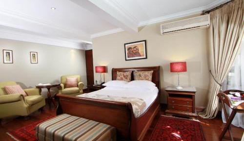 Deluxe Suite