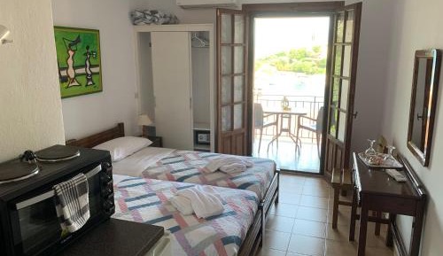 Standard Twin Room with Sea View