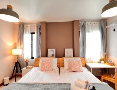 Deluxe Twin Room