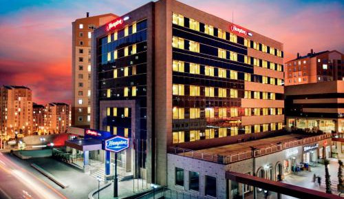 Queen Accessible Room NS