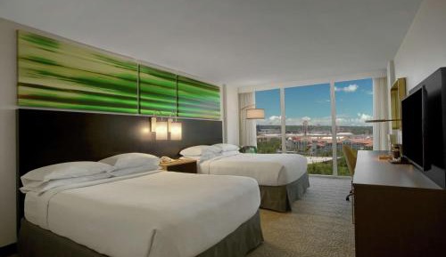 Queen Room with Two Queen Beds and View - Non-Smoking