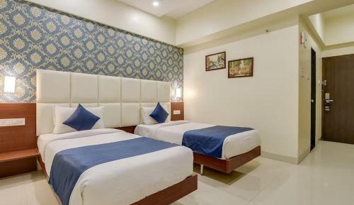 Deluxe Room Twin Bed