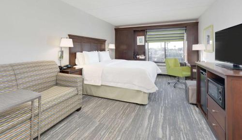 King Room with Sofa Bed - Non-Smoking