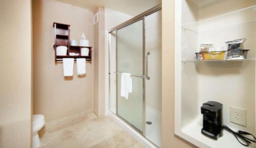 King Room with Shower - Non-Smoking