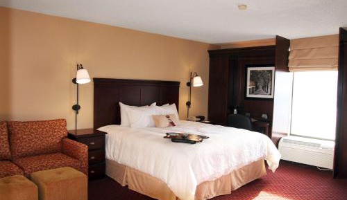 King Room with Sofa Bed - Non-Smoking