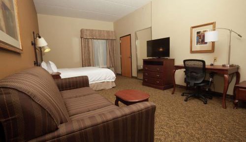 King Room with Sofa Bed and Study - Non-Smoking