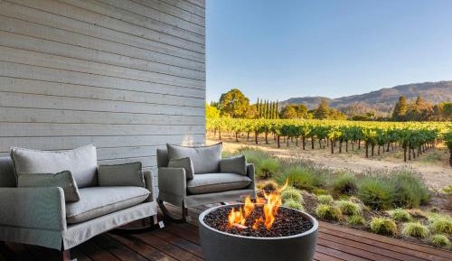 King Room with Balcony and Vineyard View