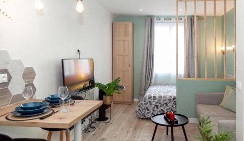 One-Bedroom Apartment