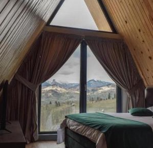 Double Room with Mountain View