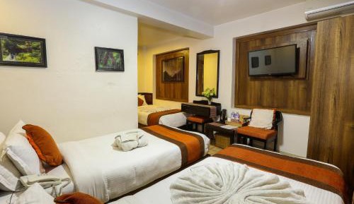 Deluxe Triple Room