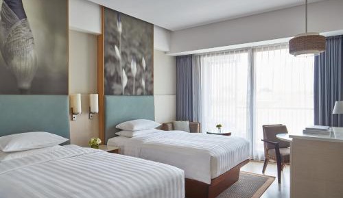 Deluxe Twin Room with Balcony and City View