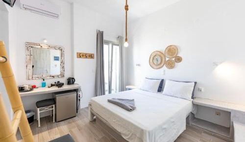 Double Room with Balcony and Sea View