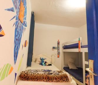 Single Bed in Mixed Dormitory Room