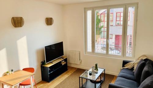 Studio Apartment