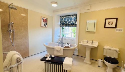Deluxe Double Room with Bath