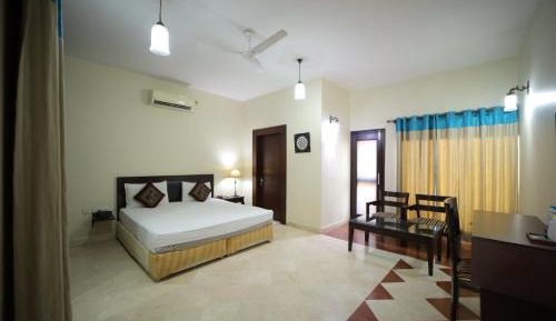 Double Room with Private Bathroom