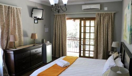 Double or Twin Room with Bathroom