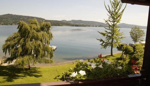 Wörthersee Suite with Balcony and Lake View
